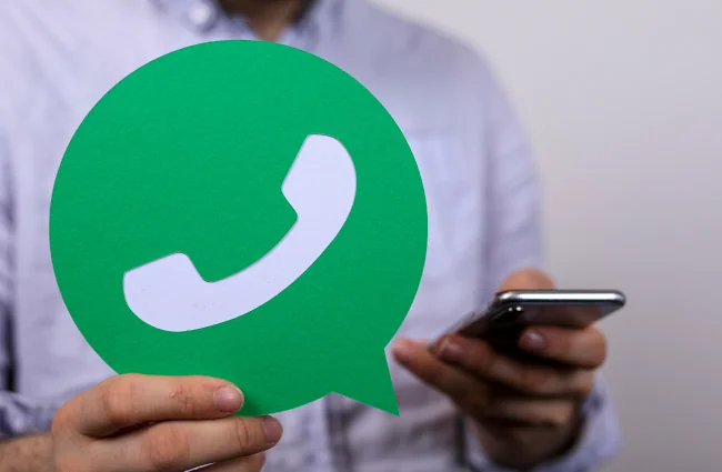 Keep-Calm-Hosting-Link-do-WhatsApp-250626-650x425-01